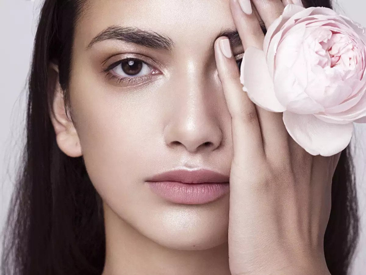 6 Steps to Keep Your Complexion Glowing This Winter
